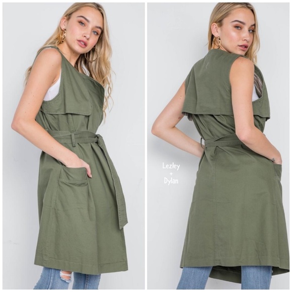 LAST ONE❗🎀 HP 🎀 Mo:Vint Anthro Oversized Vest - Picture 7 of 7